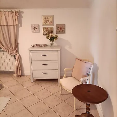 Bed & Breakfast - La