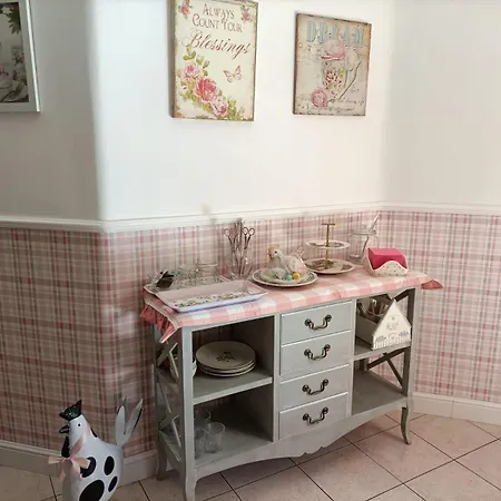 Bed & Breakfast - La